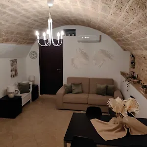 Apartman Myrrh, Bari